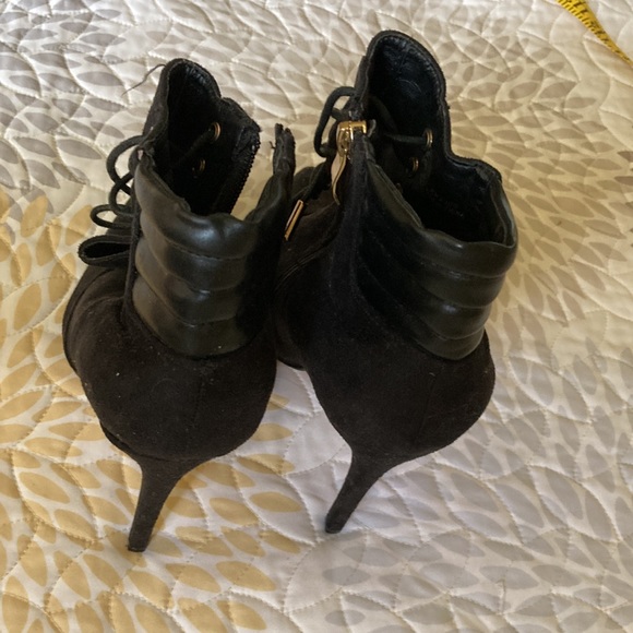 Migato NWOT black high heel ankle boots size 38 never worn. Bought in Greece. - Picture 6 of 10